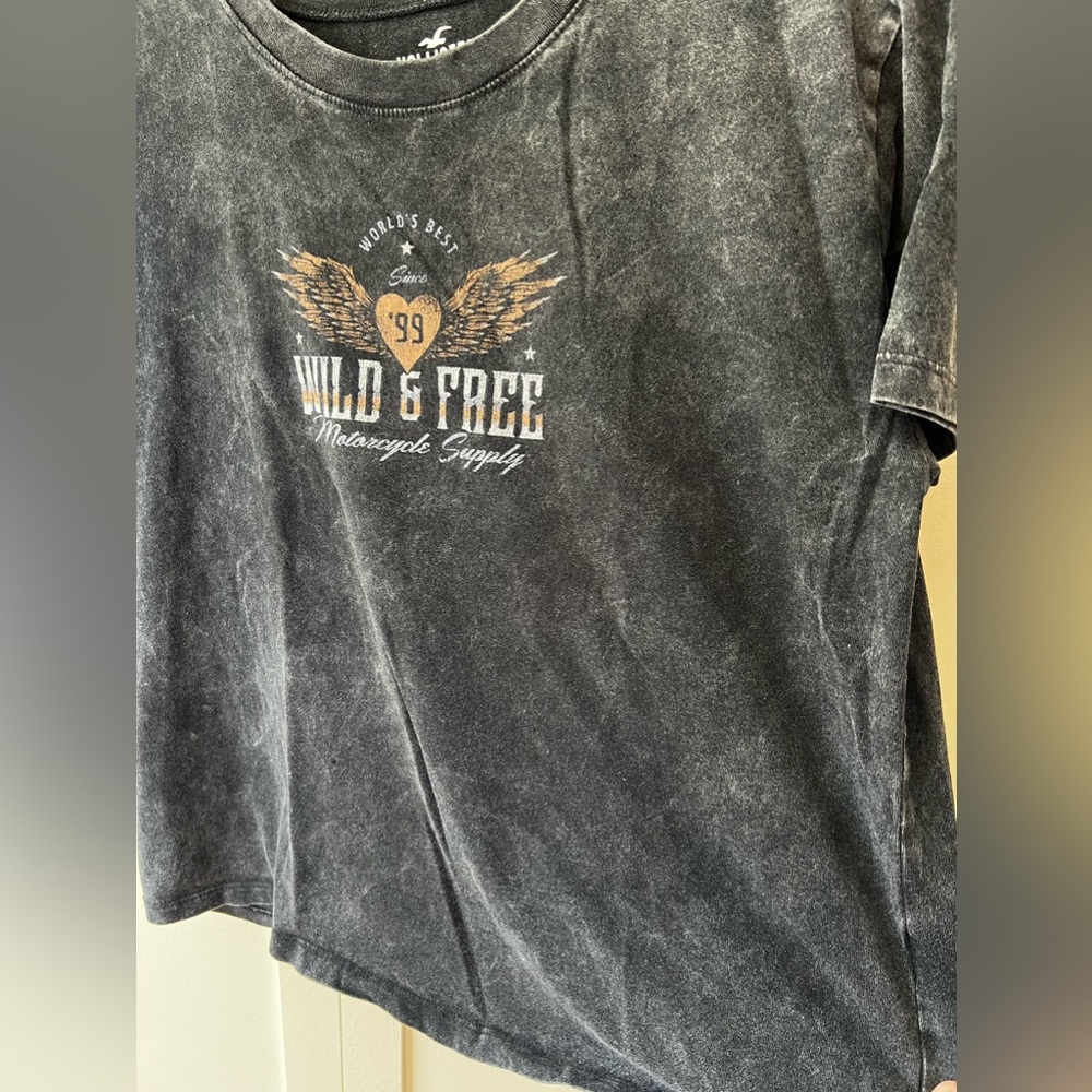 Hollister Women’s Marble Wild & Free T Shirt Size S - Picture 8 of 11